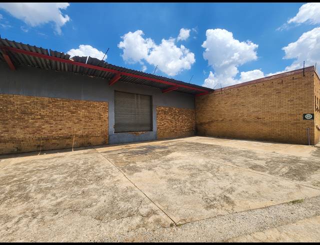 1,000M² WAREHOUSE TO LET IN WADEVILLE